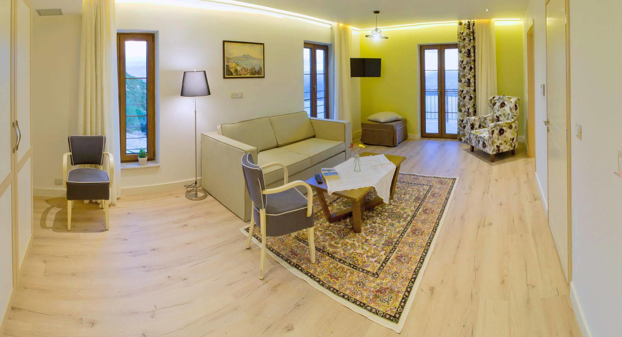 Arktos Hotel Ioannina Exterior foto
